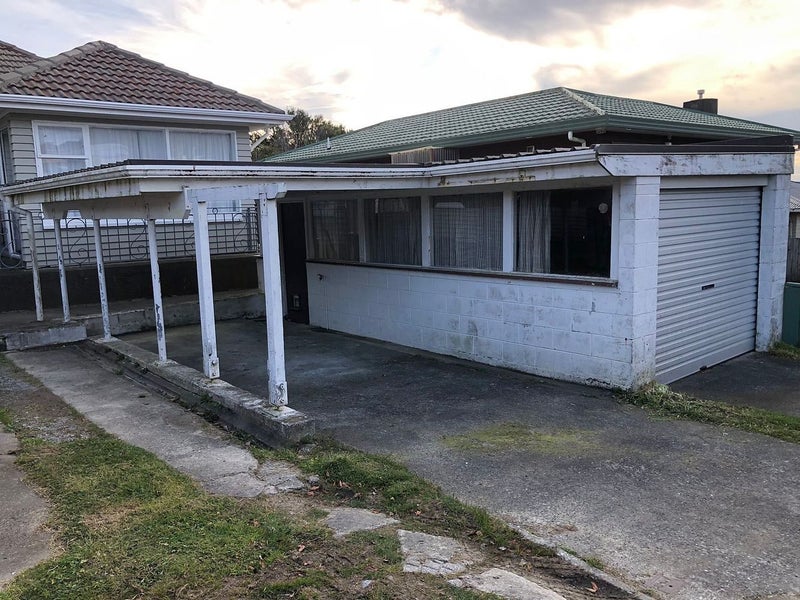 37 Kenmore Street, Newlands, Wellington - Carousel 11