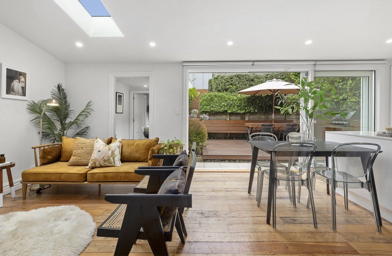 20 Wallace Street, Mount Cook, Wellington - Carousel 2