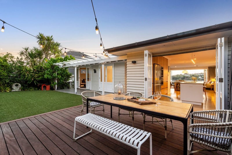 46 Church Street, Northcote Point, Auckland - Carousel 1