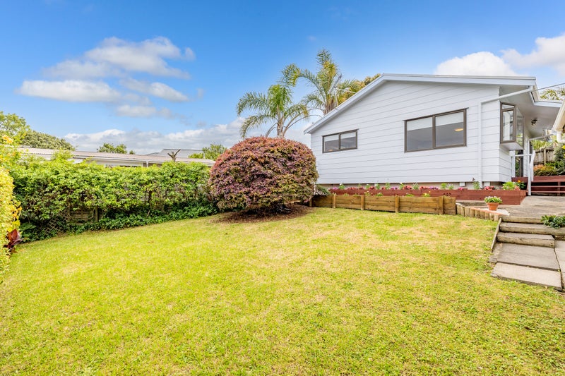 12A Kennedy Avenue, Forrest Hill, Auckland - Carousel 2