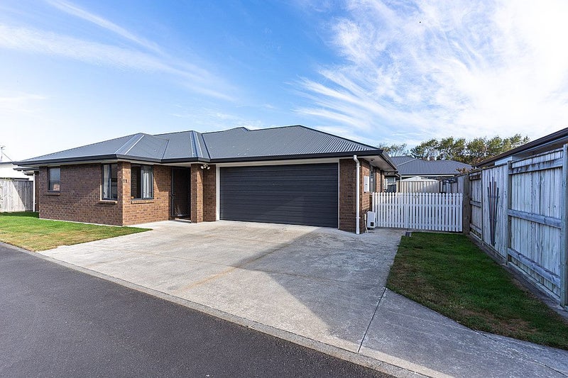 11 Levi Place, Kelvin Grove, Palmerston North - Carousel 25