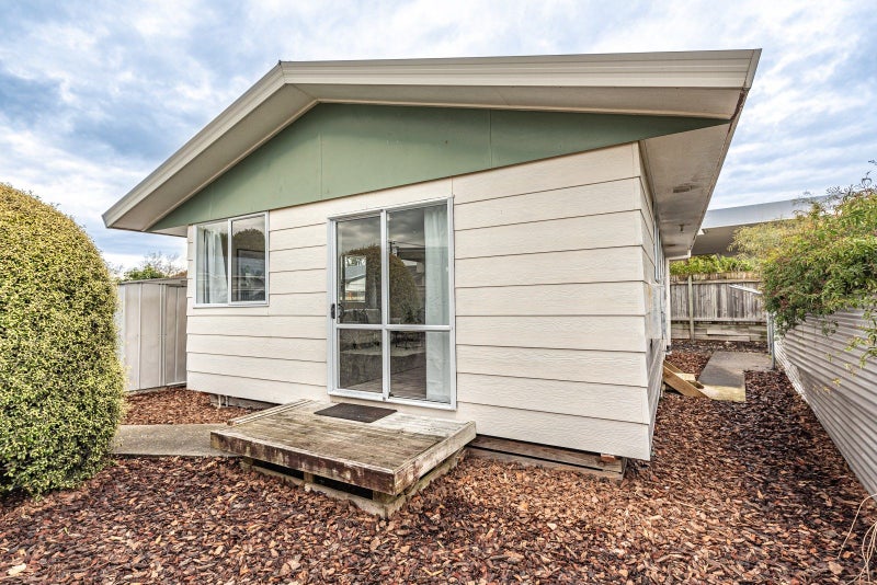 13A Sydney Place, Whanganui, Whanganui - Carousel 1