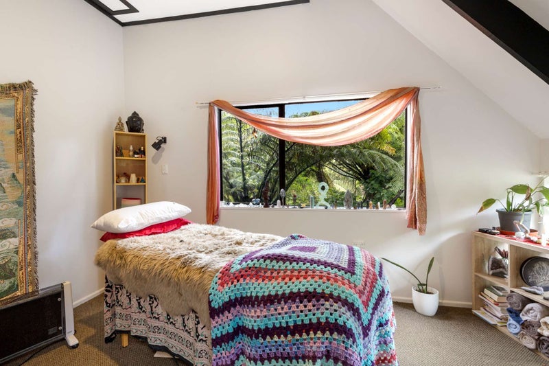 13E Wallace Place, Westown, New Plymouth - Carousel 2