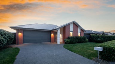 10 Hubbard Street, Wigram, Christchurch - Carousel 1