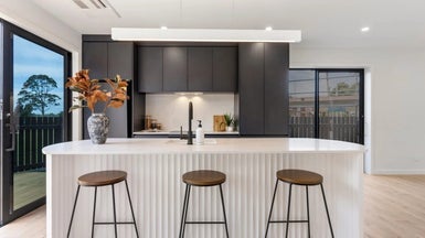 9/51 Taipari Road, Te Atatu Peninsula, Auckland - Carousel 1