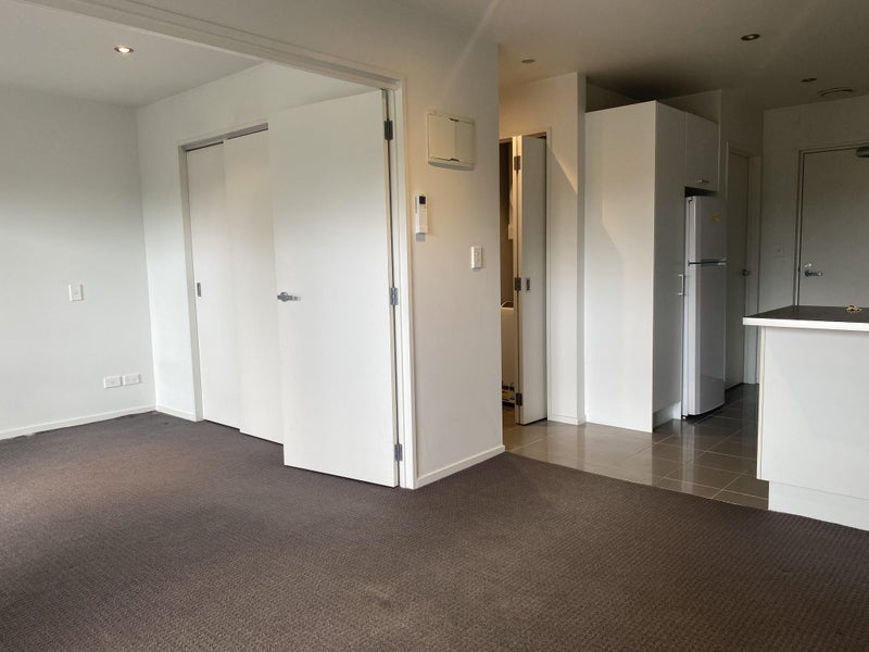 7C/60 Masons Road, Oteha, Auckland - Carousel 5