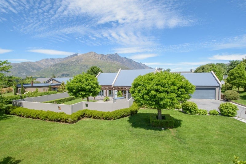 31 Ferry Hill Drive, Lower Shotover, Queenstown - Carousel 1