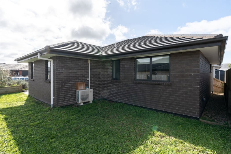 17 Manawaroa Close, Grandview Heights, Hamilton - Carousel 14