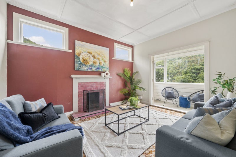 101 Happy Valley Road, Owhiro Bay, Wellington - Carousel 2