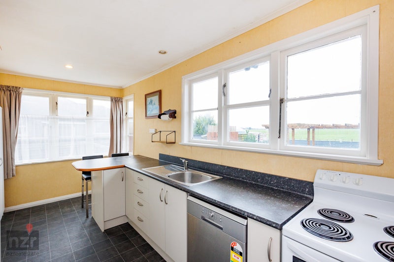 1284 Rangitikei Line, Newbury, Palmerston North - Carousel 2