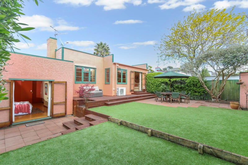 20 William Avenue, Greenlane, Auckland - Carousel 1