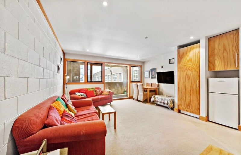 244/21 Left Bank, Te Aro, Wellington - Carousel 2