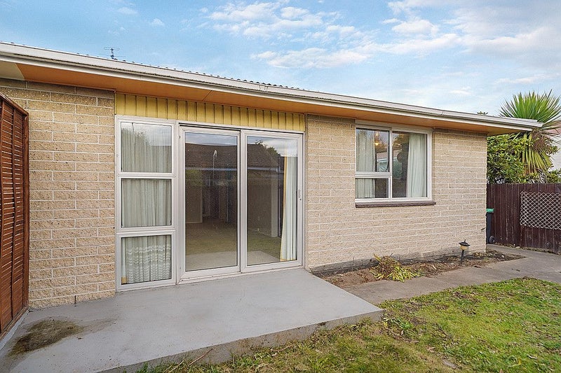 2/3 Roker Street, Somerfield, Christchurch - Carousel 1