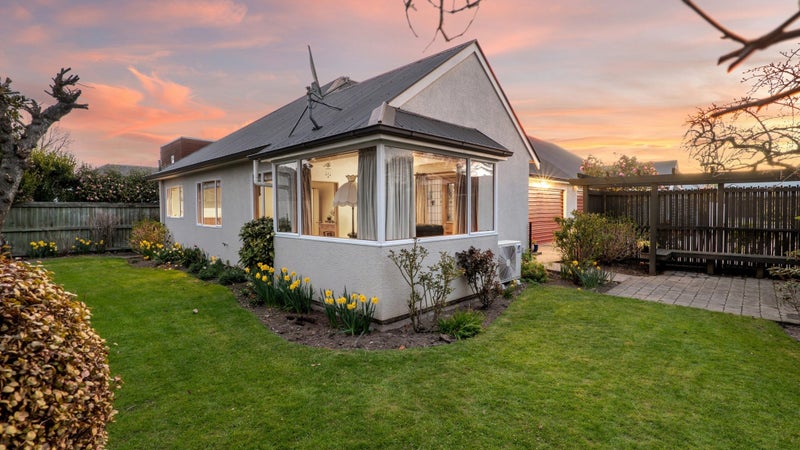 1/102 Apsley Drive, Avonhead, Christchurch - Carousel 1