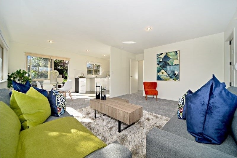 8 Rebecca Rise, Weymouth, Auckland - Carousel 2
