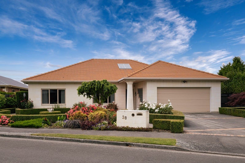 38 Catherwood Avenue, Allenton, Ashburton - Carousel 1