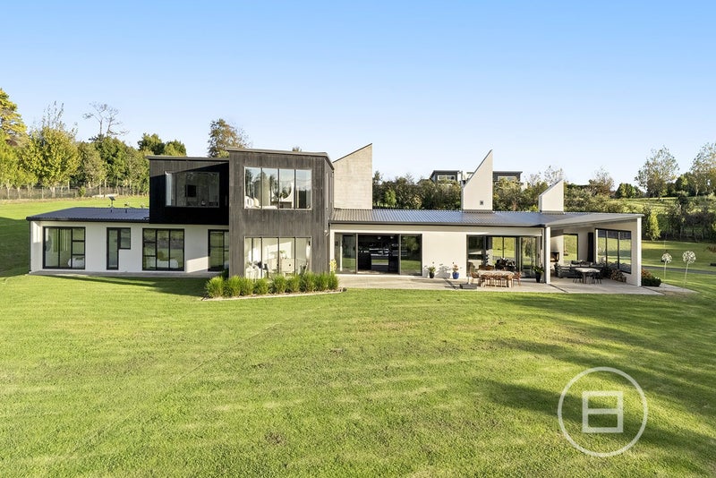 90 Grace Hill Drive, Albany - Carousel 2