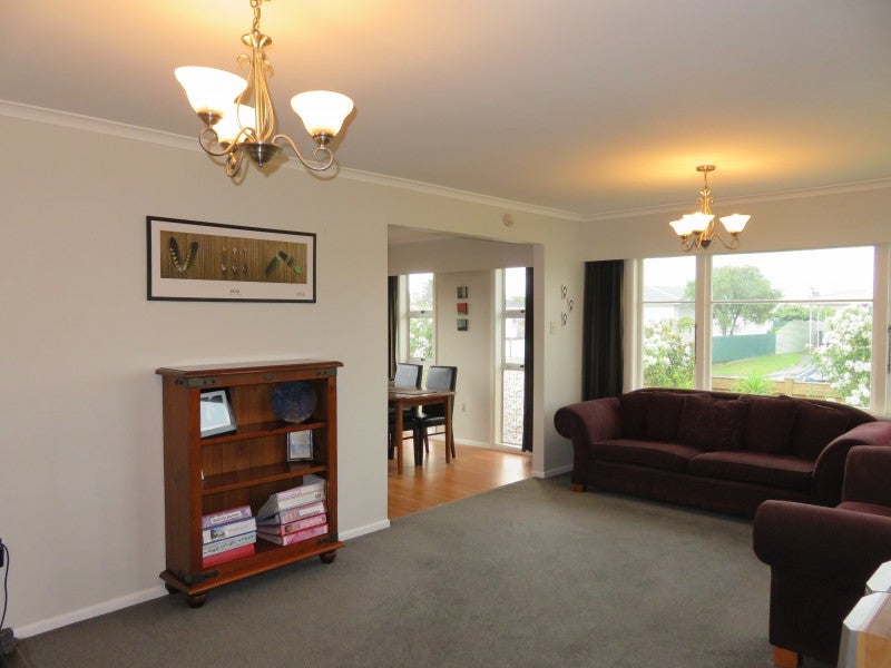 21 Battersea Place, Roslyn, Palmerston North - Carousel 2