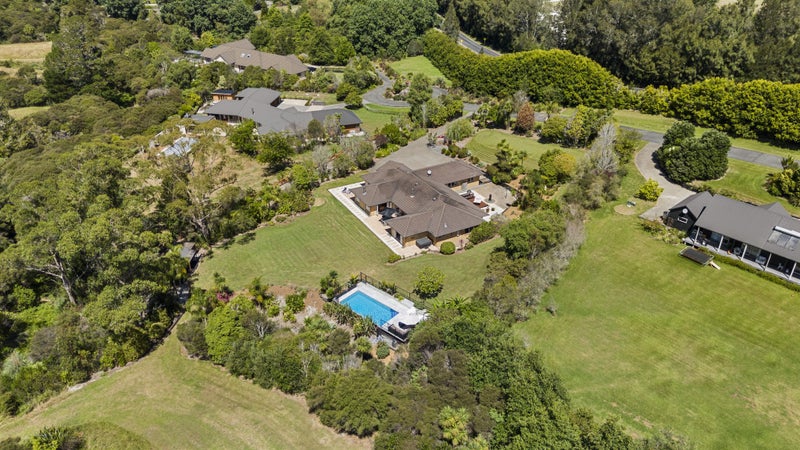 17 Kahia Lane, Albany - Carousel 1