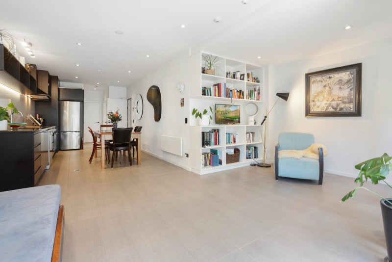 2/13 Crummer Road, Grey Lynn, Auckland - Carousel 2