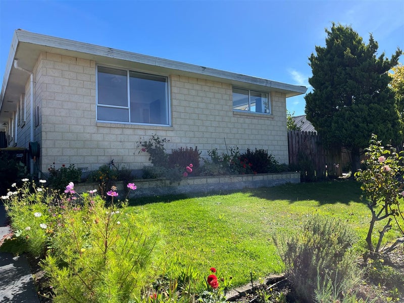 1/7 James Condon Place, Redwood, Christchurch - Carousel 21
