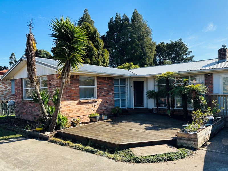 20 Hinton Avenue, Forest Lake, Hamilton - Carousel 1