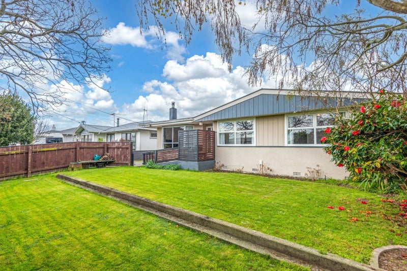33 Peters Avenue, Cloverlea, Palmerston North - Carousel 12