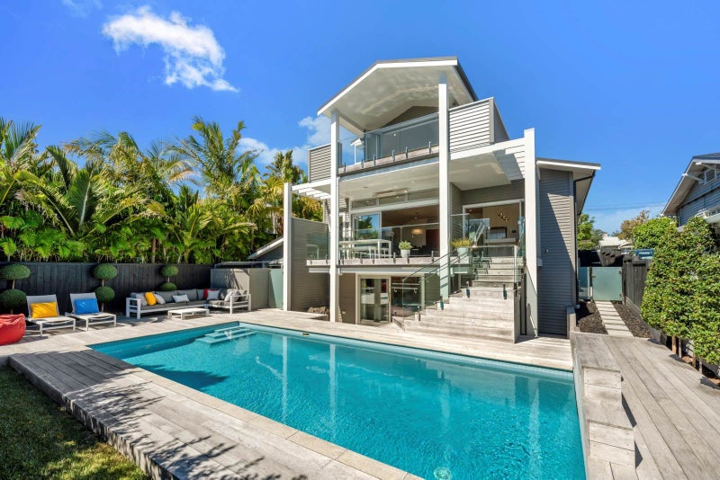 13 Banff Avenue, Epsom, Auckland - Carousel 1