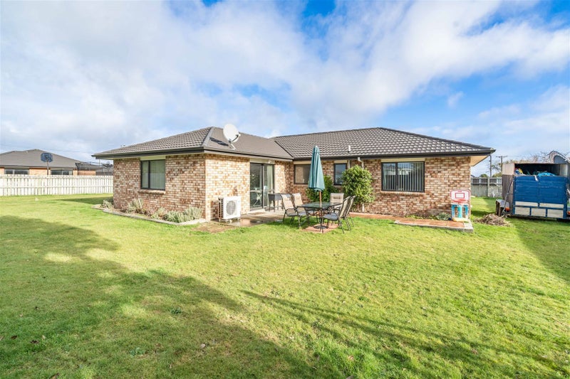 54 Avon Road, Clifton, Invercargill - Carousel 1