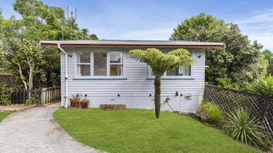 3 Springfield Street, Forrest Hill, Auckland - Carousel 1