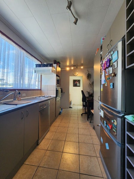 2 Feist Street, Naenae, Lower Hutt - Carousel 2