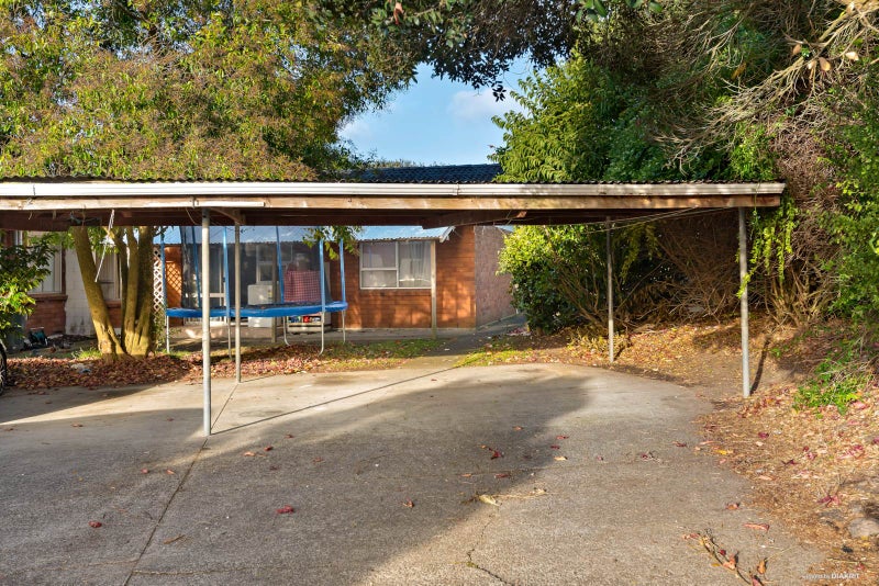 4/13 Copley Street, New Lynn, Auckland - Carousel 1