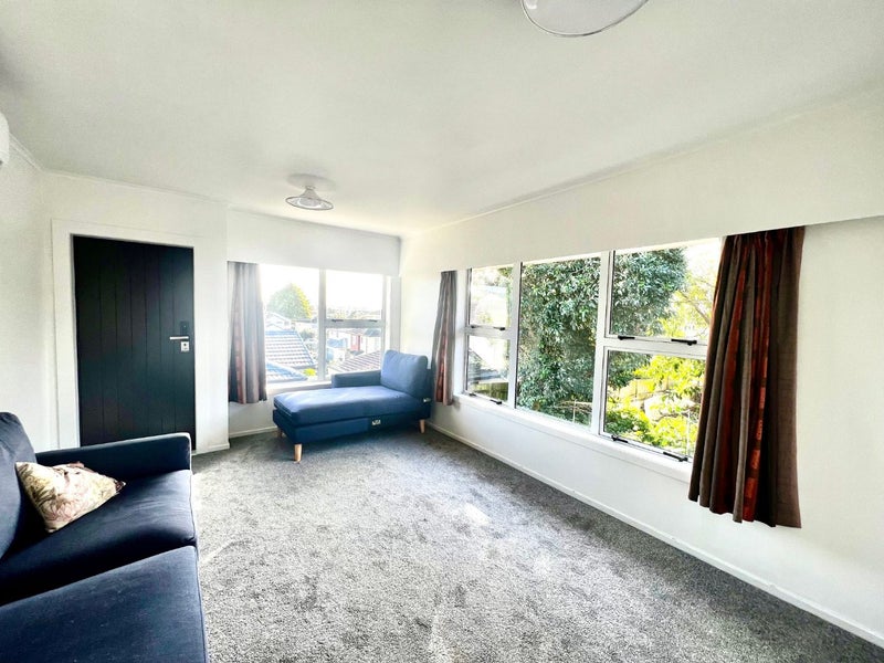 8/3 Kingsway Avenue, Sandringham, Auckland - Carousel 2
