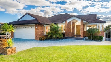 23 Hinckley Court, Dannemora, Auckland - Carousel 1