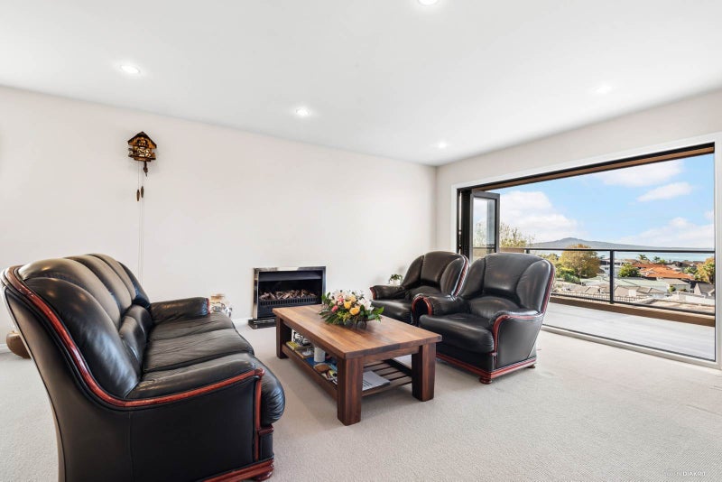 1/220 Kohimarama Road, Kohimarama, Auckland - Carousel 2