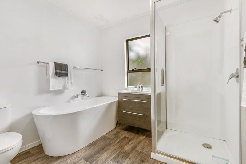 379A Karori Road, Karori, Wellington - Carousel 2