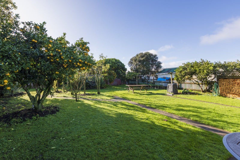 74 Meeanee Quay, Westshore, Napier - Carousel 2