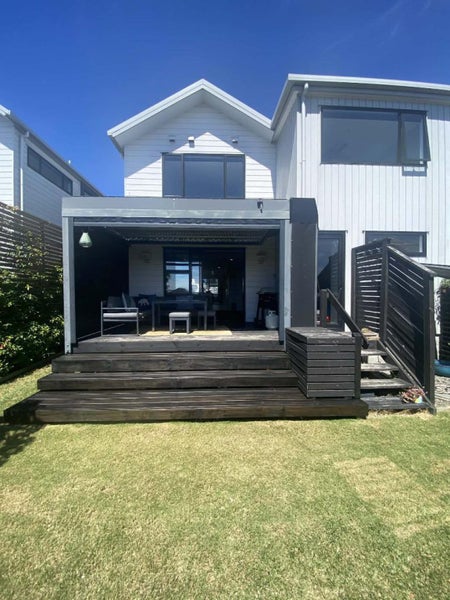 15 Seafarer Crescent, Stanmore Bay, Whangaparaoa - Carousel 2