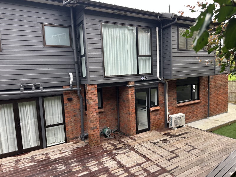 2/18 Ngapipi Road, Orakei, Auckland - Carousel 2