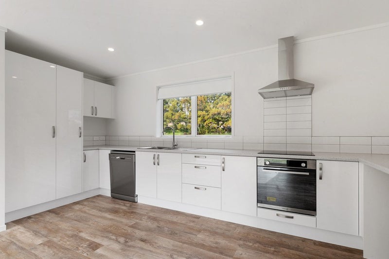 214 Coatesville-Riverhead Highway, Albany - Carousel 1