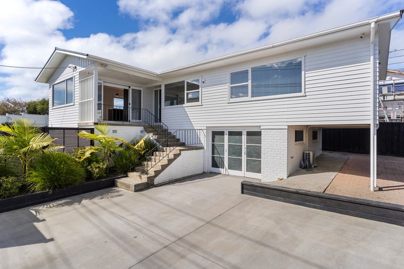 2 Havelock Avenue, Forrest Hill, Auckland - Carousel 1