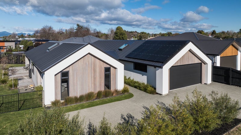 99 Iwa Street, Mapua - Carousel 1