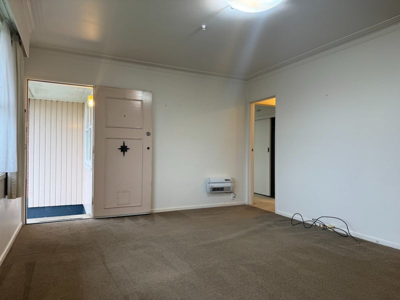 2/32 Thatcher Street, Mission Bay, Auckland - Carousel 1