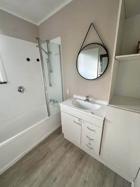 4 Waimarama Grove, Birchville, Upper Hutt - Carousel 11