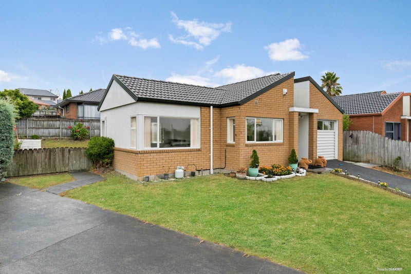 11 Blueridge Close, Sunnyvale, Auckland - Carousel 1