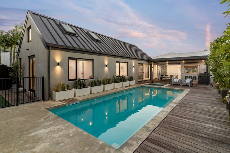 21 Rawene Avenue, Westmere, Auckland - Carousel 1