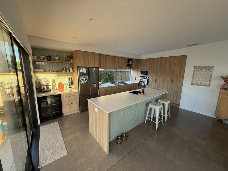 13 Te Ara o Ngakeiha, Fitzroy, New Plymouth - Carousel 13