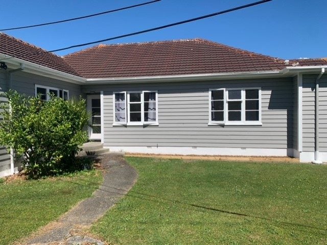 14 Pearce Crescent, Taita, Lower Hutt - Carousel 2