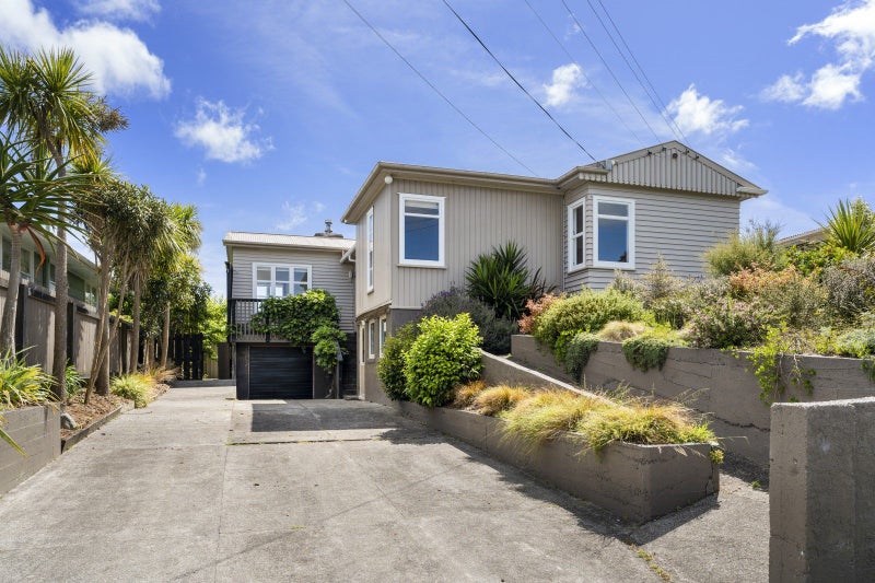 9 Gavin Road, Raumati Beach, Paraparaumu - Carousel 1
