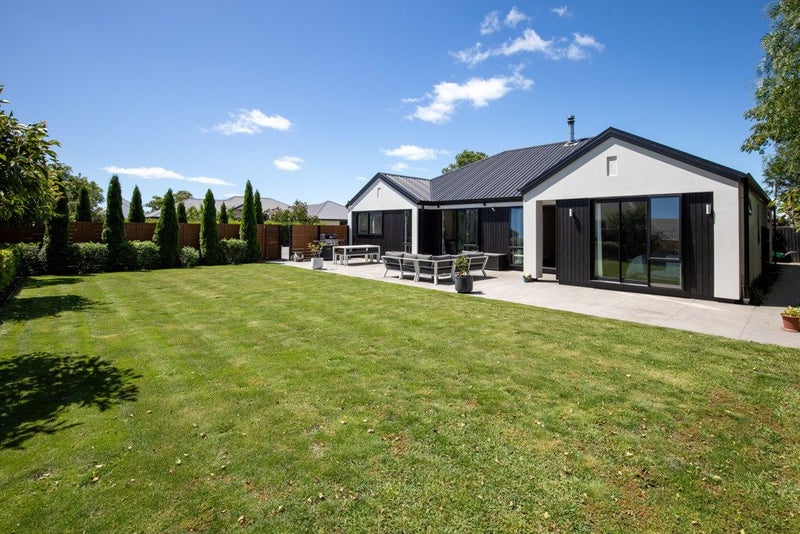 7 Quantock Place, Burwood, Christchurch - Carousel 2